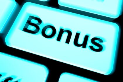 bonus-keyboard-showing-extra-gift-or-gratuity-online